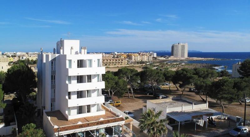 Apartamentos Andreas Colonia de Sant Jordi Bagian luar foto