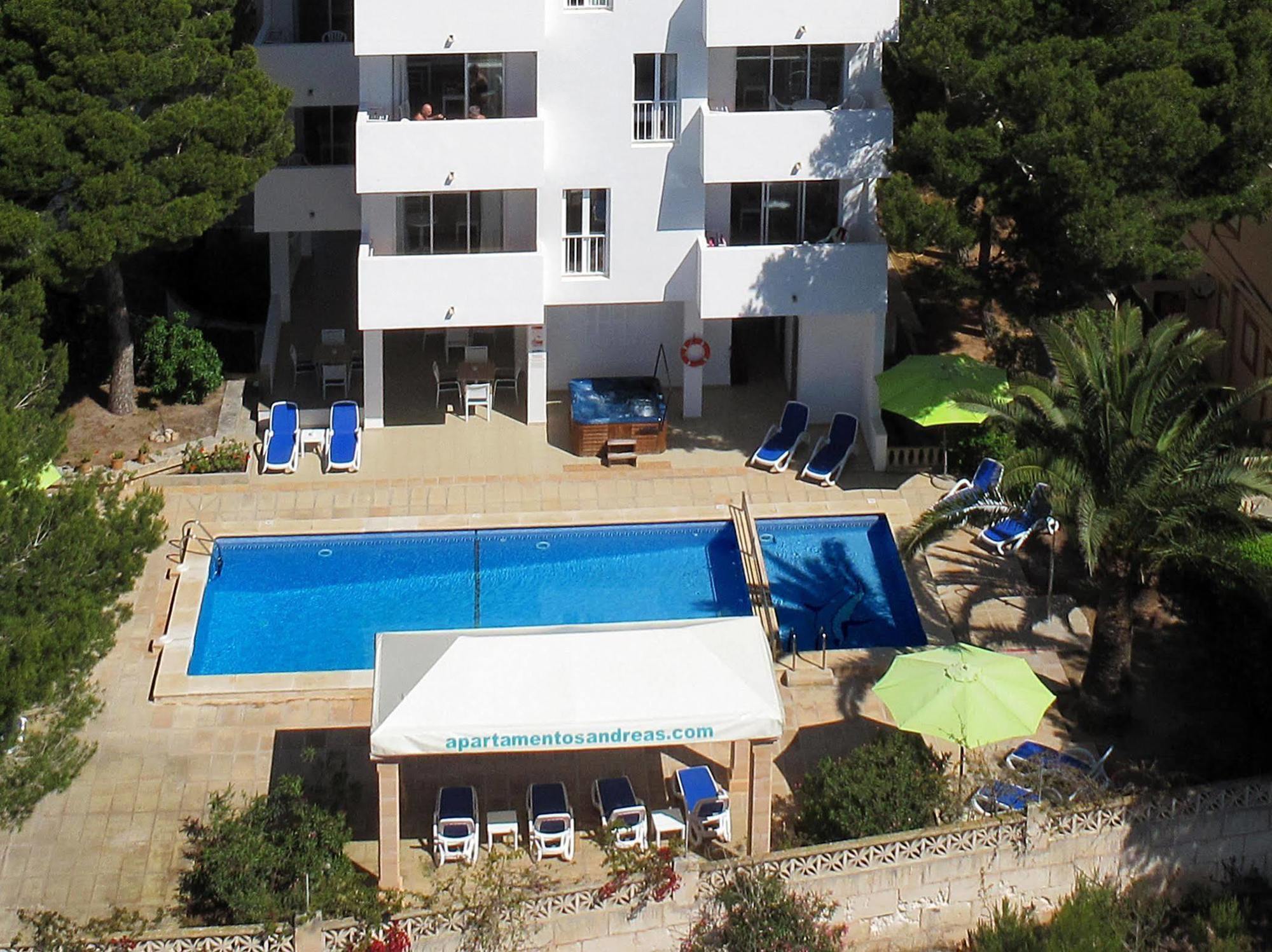 Apartamentos Andreas Colonia de Sant Jordi Bagian luar foto